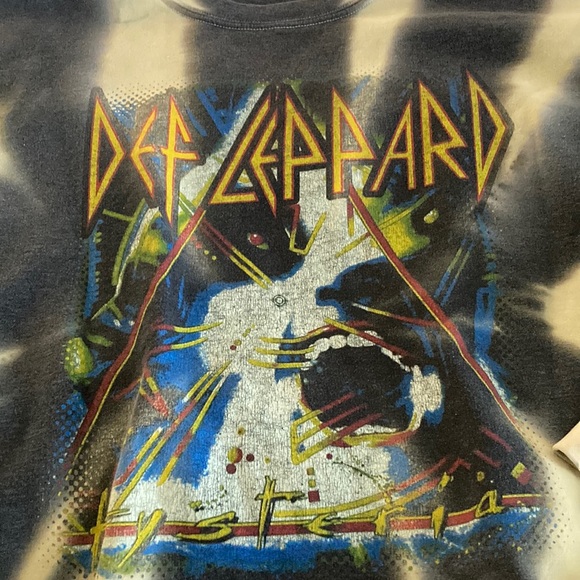 Large extra large urban outfitters Def Leppard sweater/pull over - Picture 1 of 3